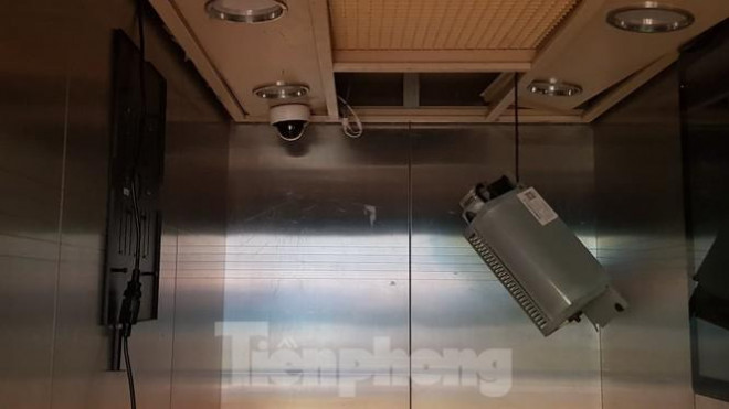 Hiện trường vụ rơi thang máy khiến nhiều người bị thương ở Hà Nội - 11