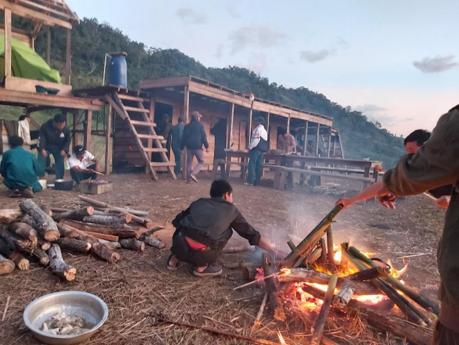 34 du khách TP HCM và người dẫn đường mất liên lạc trên núi Khánh Hòa - 2
