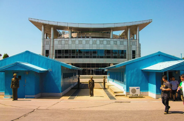 10 khu vực từ thời chiến tranh lạnh nay trở nên cực hút khách - 10