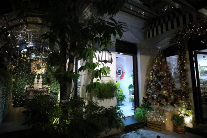Top 5 quán cà phê đáng yêu, đẹp và “ngầu” nhất định bạn phải ghé vào mùa Giáng sinh này - 12
