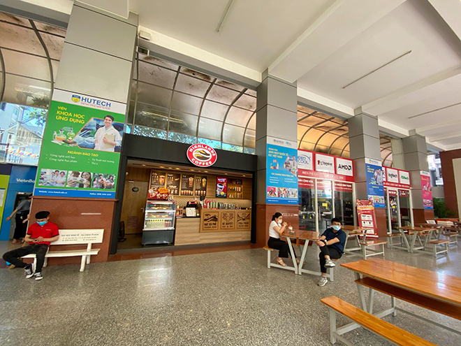 Cảnh vắng vẻ tại ngôi trường BN1342 từng đến học trong thời gian tự cách ly - 4