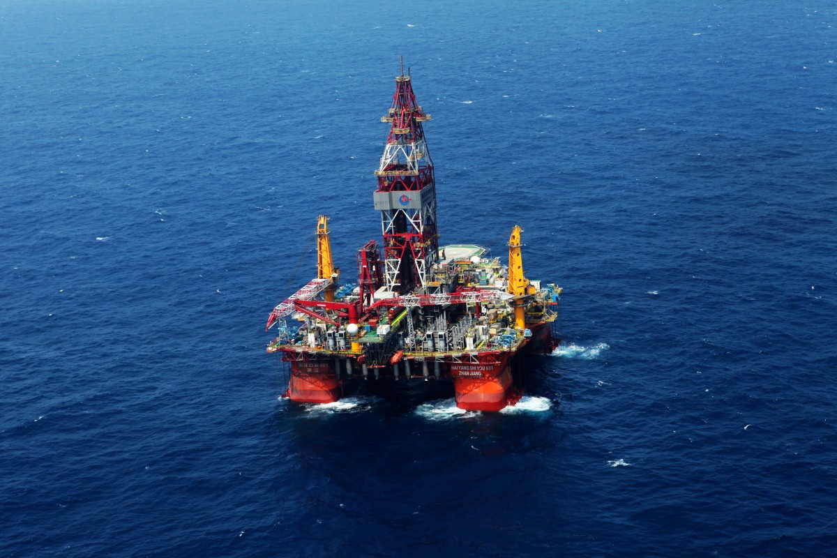 US punishes owner of Chinese drilling rig HD 981 - 1