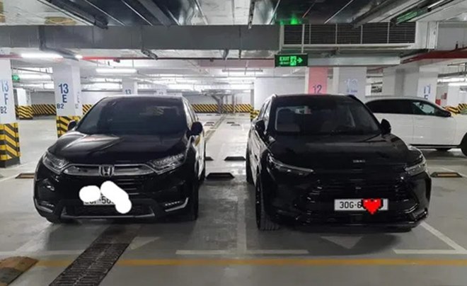 Honda CR-V vô tình đứng cạnh Beijing X7 và màn "đọ nhân phẩm" gây tranh cãi - 1
