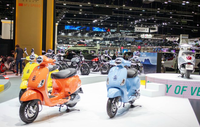 Ngắm loạt xe ga Vespa khoe sắc đẹp lung linh tại Motor Expo 2020 - 1