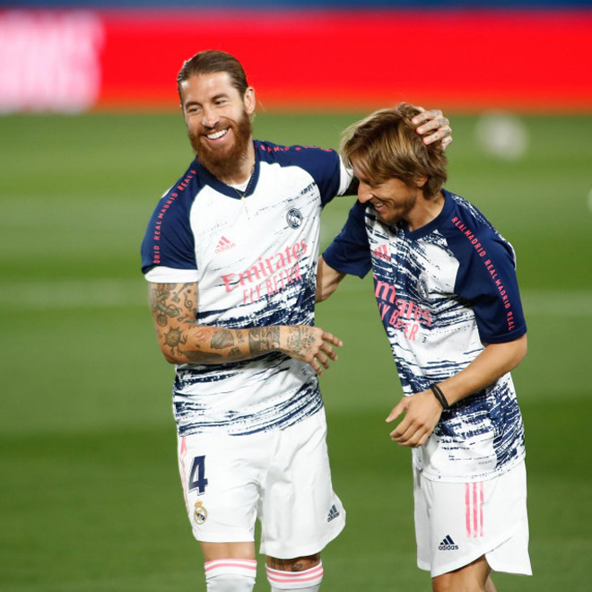 Tin mới nhất bóng đá tối 4/12: Ramos và Modric thay HLV Zidane răn đe toàn đội - 1