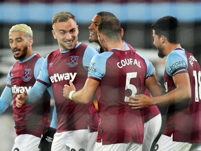 West Ham - MU Soccer Trial: Moyes & Solskjaer competed for ticket 4-1