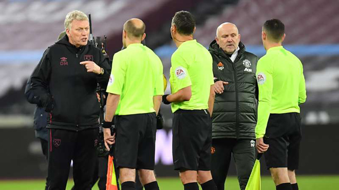 MU ngược dòng tranh cãi: Siêu phẩm Pogba hay bàn thắng "ma", David Moyes đổ lỗi trọng tài - 1