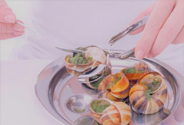 Chẳng ngờ những đặc sản lạ mắt, lạ miệng làm từ con vật vừa trơn vừa nhớt lại khiến vạn người mê mẩn - 8