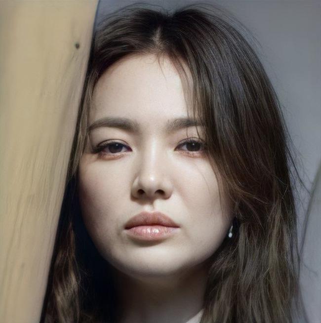 Song Hye Kyo bị soi cận cảnh nhan sắc ở tuổi U40, da cũng đã lão hóa nhiều - 4