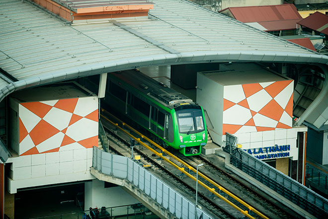 Flycam: Tàu Cát Linh - Hà Đông chạy liên tục trước ngày vận hành thử toàn bộ hệ thống - 4