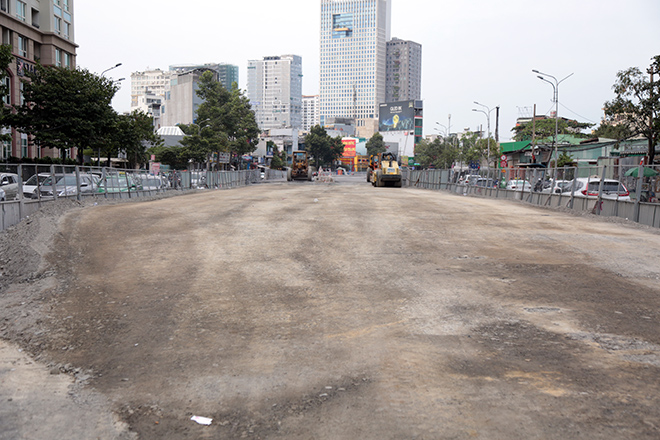 Nâng đường giải cứu “rốn ngập” ở Sài Gòn, dân lo nhà thành “hầm chứa nước” - 12