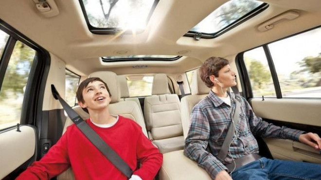 Lợi ích không ngờ mà cửa sổ trời đem lại cho xe ô tô của bạn - 4