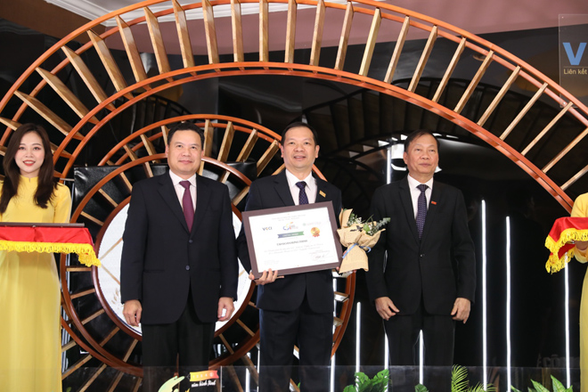 Tập đoàn Hưng Thịnh vinh dự vào Top 10 doanh nghiệp bền vững tại Việt Nam 2020 - 1
