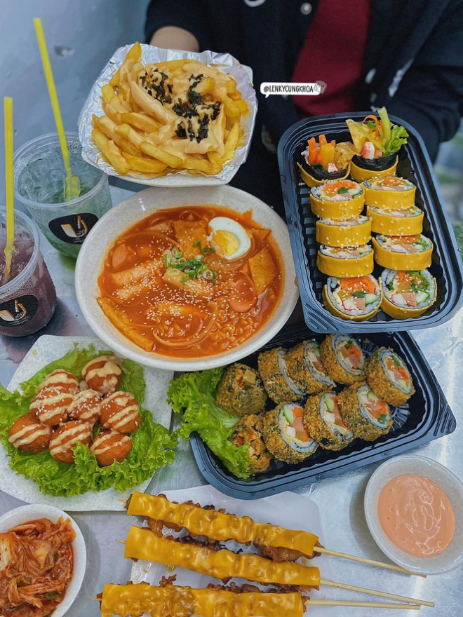 Hẹn hò Sài Gòn: Thực đơn ăn no nứt bụng dưới 100K - 6