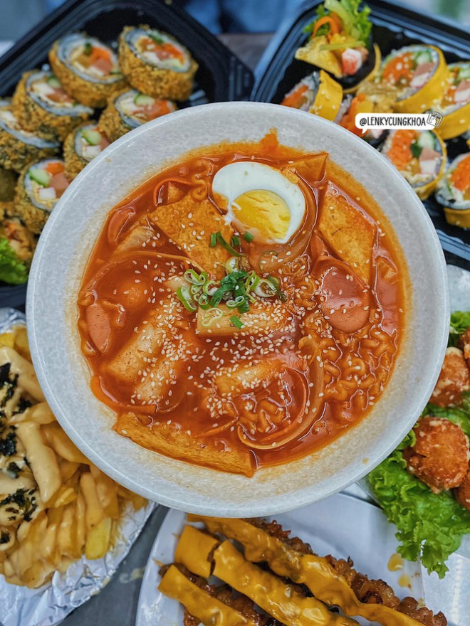 Hẹn hò Sài Gòn: Thực đơn ăn no nứt bụng dưới 100K - 7