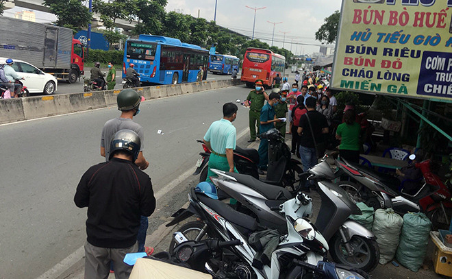 Chạy sát vỉa hè, cô gái vẫn chết tức tưởi dưới bánh xe khách - 2