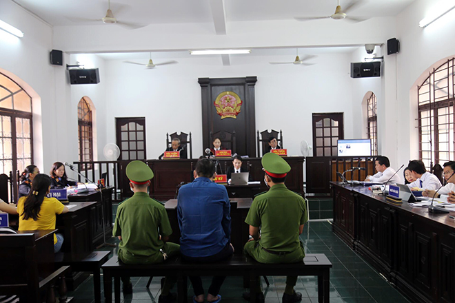 Tài xế Mercedes khai lý do bỏ mặc nữ tiếp hàng không sau tai nạn kinh hoàng - 2