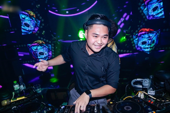 Ngoài đi hát, làm diễn viên - ca sĩ, Duy Phước từng thử sức ở lĩnh vực DJ.
