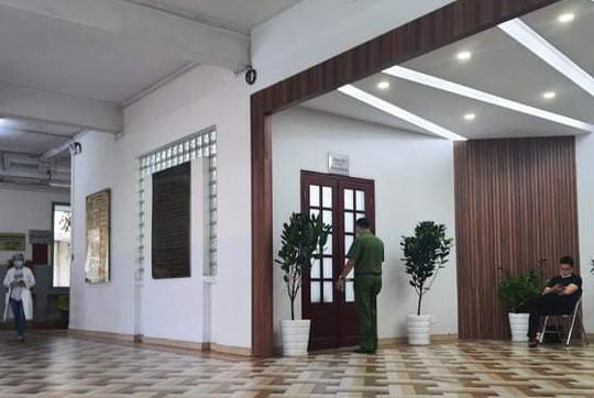 UBND TP.HCM đình chỉ 2 lãnh đạo Bệnh viện Mắt TP để phục vụ điều tra của Bộ Công an - 1