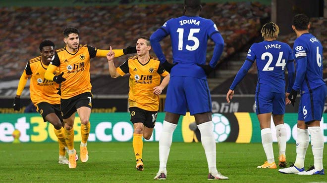 Chelsea sắp bị MU vượt ở Ngoại hạng Anh, Lampard trách móc học trò - 1