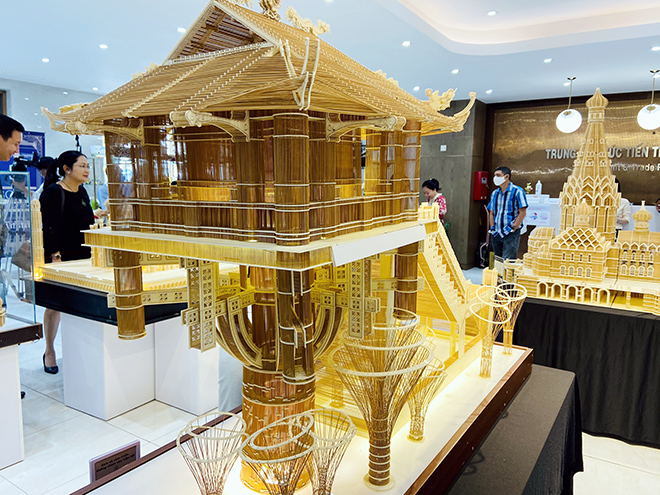 Không thể rời mắt trước những công trình nổi tiếng bằng tăm qua bàn tay của “phù thủy” người Việt - 7