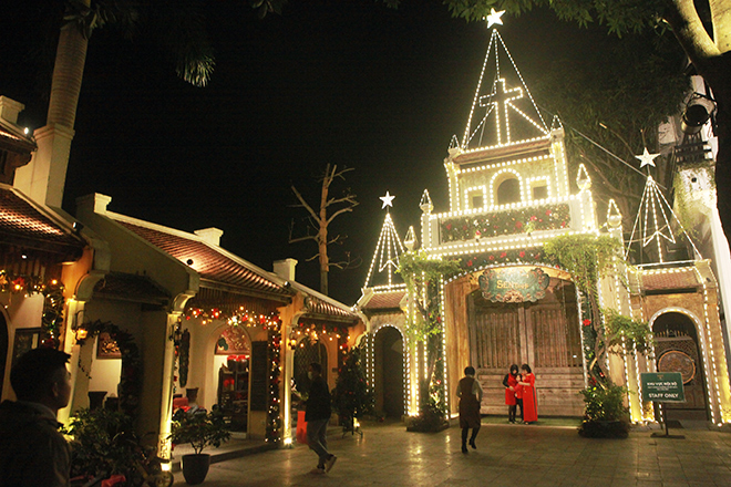 Hà Nội lung linh tuyệt đẹp đón Noel - 14