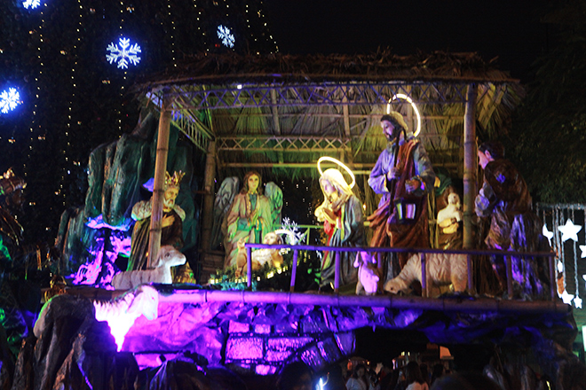 Hà Nội lung linh tuyệt đẹp đón Noel - 4