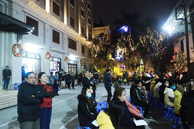 Hà Nội lung linh tuyệt đẹp đón Noel - 9