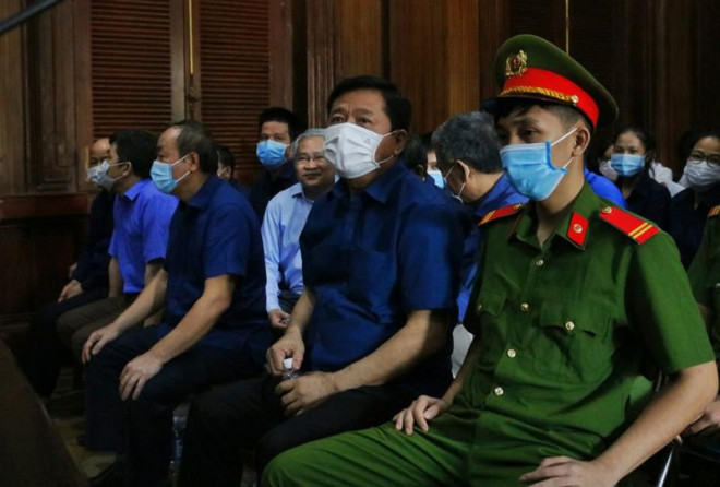 Bị cáo Đinh La Thăng: "VKS gắp lửa ném vào người chúng tôi" - 3