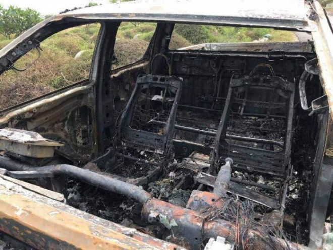 Bình Dương: Mâu thuẫn với vợ, người đàn ông tự đốt ô tô "cho bõ tức" - 3