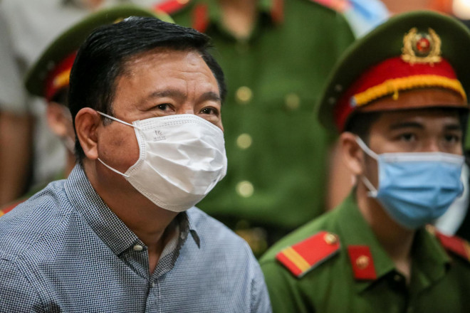 Những chi tiết, hình ảnh đắt trong phiên xử ông Đinh La Thăng - 3