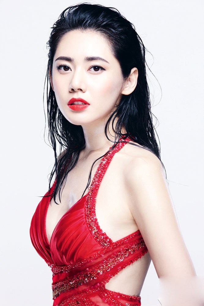 "Ngọc nữ" bị quay lưng vì mặc quốc phục hở ngực: Đẹp mãi do làm điều này mỗi ngày - 10