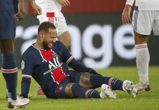 Neymar bị hớp hồn bởi mỹ nhân truyền hình thực tế: Quyết làm "kẻ thứ 3" - 1