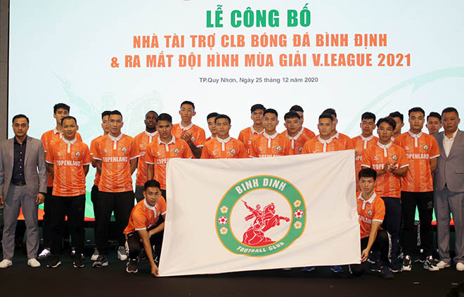 Đội bóng nhận 300 tỷ đồng tài trợ có làm &#34;đảo điên&#34; V-League? - 1