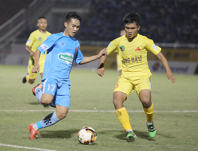 Đội bóng sinh viên "con cưng của Bầu Đức" thua trận chung kết SV-League 2020 - 1