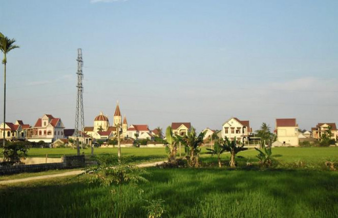 Trở lại làng tỷ phú xứ Nghệ: Châu Âu ở giữa Đô Thành - 2