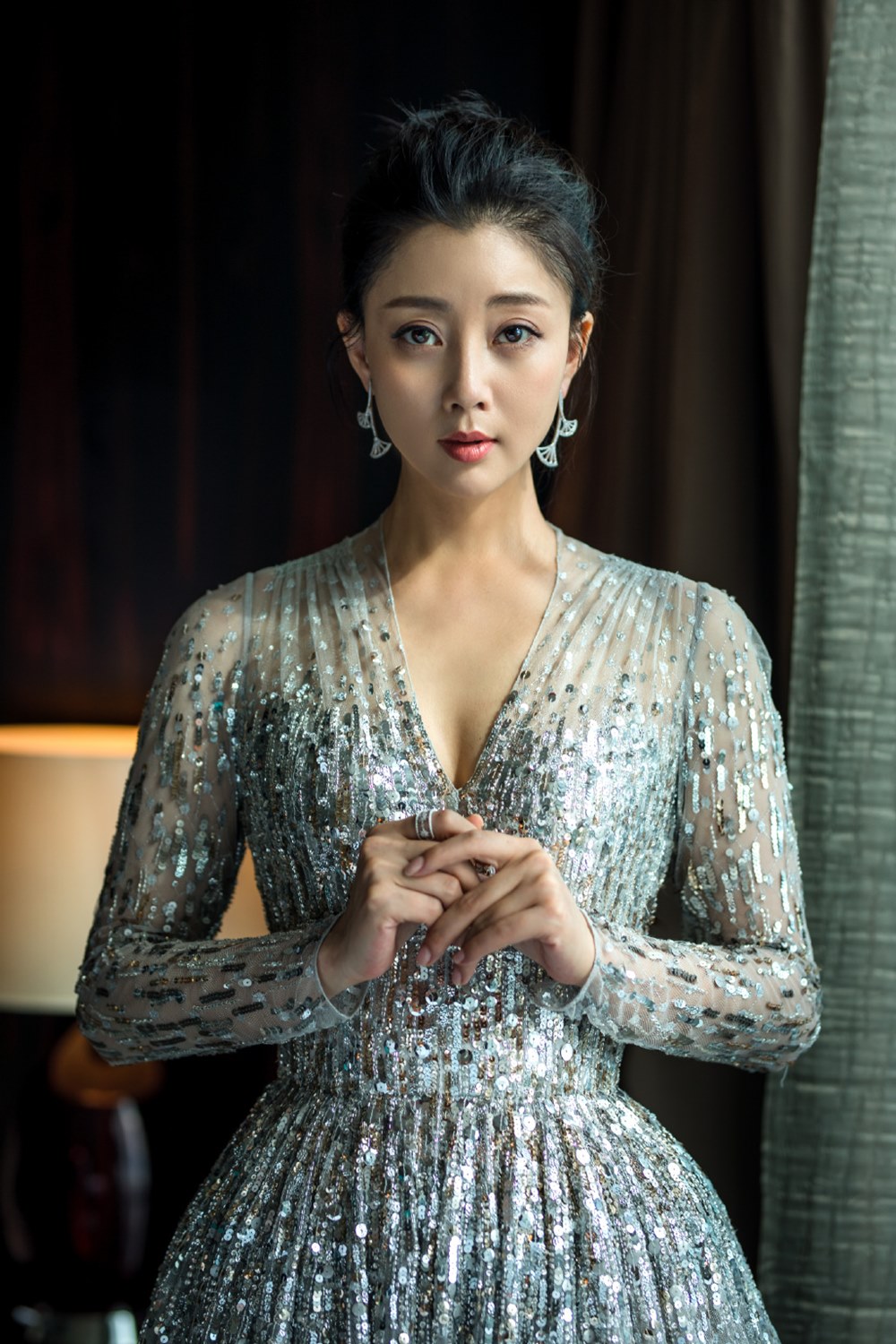 "Võ Tắc Thiên lẳng lơ nhất" tuổi 41 vẫn quyến rũ vì biết chăm sóc "tòa thiên nhiên" - 6