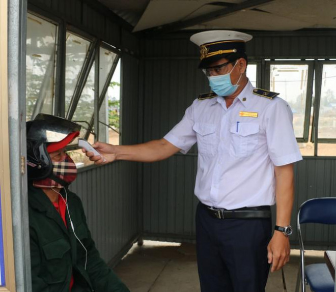 An Giang sẽ thưởng nóng cho người tố giác các trường hợp nhập cảnh trái phép - 2