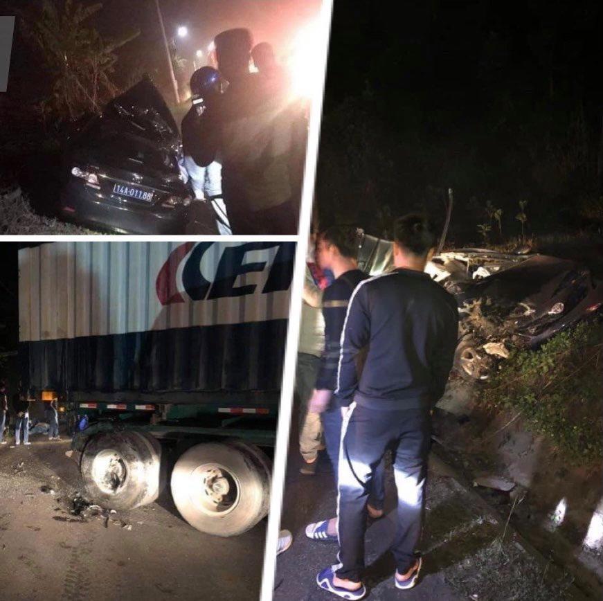 Clip: Khoảnh khắc xe biển xanh tông vào xe container ở Quảng Ninh, 4 người thương vong - 1