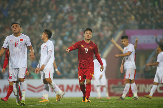 Quang Hải cứu thua cho đội tuyển VN khi thầy Park kêu trời vì V-League - 1