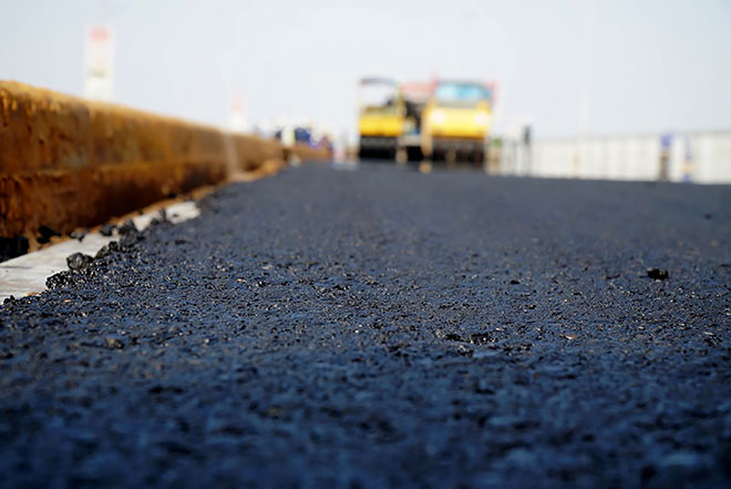 "Thay áo mới", cây cầu ai cũng muốn qua lúc trời nắng mưa trông như thế nào? - 6