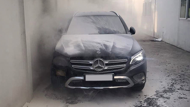 Mercedes-Benz lên tiếng về việc xe GLC cháy tại Hà Nội - 1