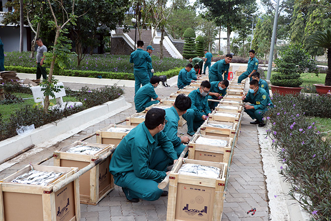 Ngắm “trận địa” pháo hoa chào đón năm mới ở TP.HCM trước giờ G - 11