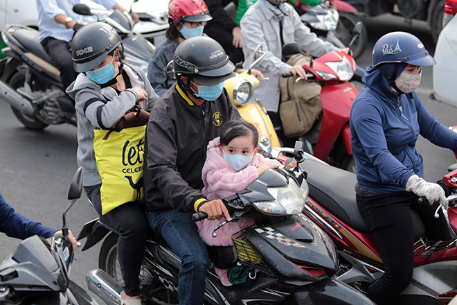 Đường phố "ngộp thở" chiều cuối năm 2020, người Sài Gòn hãi hùng "bò" về nhà - 5