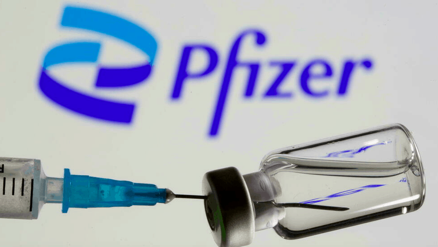 Hơn 600.000 liều vắc-xin Pfizer từ Mỹ về Việt Nam - 1