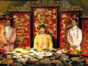 Vì sao vua triều Nguyễn chỉ dùng cơm bằng đũa làm từ gỗ cây Kim Giao?