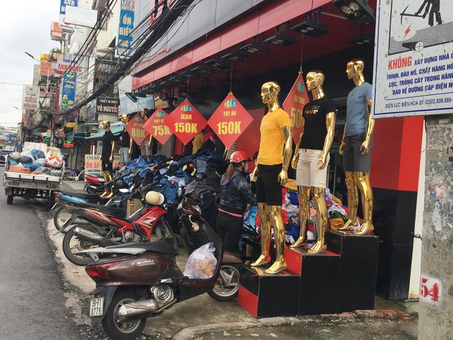 Đồng Nai ngày đầu trở lại "bình thường mới" - 4