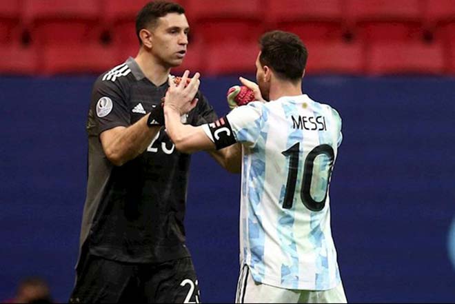 Tin mới nhất bóng đá trưa 11/10: Messi ca ngợi Emiliano Martinez hay nhất thế giới - 1