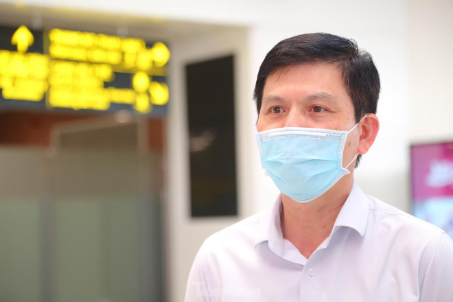 Thoát "cách ly tập trung", hành khách hân hoan khi xuống sân bay Nội Bài về thẳng nhà - 9