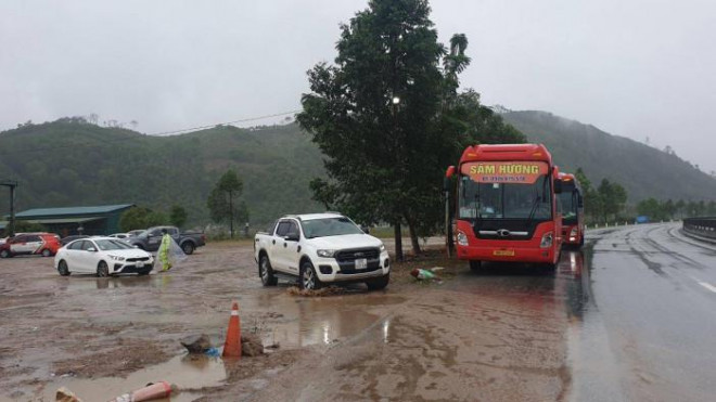 Nhiều tỉnh "vùng xanh" vẫn bắt test Covid-19 dù Bộ Y tế đã yêu cầu bỏ - 3